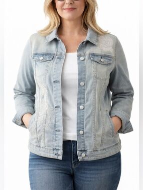 NWT Light Wash Denim Jacket 2X Floral Embroidered Jean Jacket Women’s Plus Size